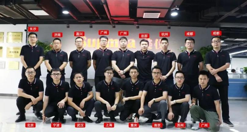 為了離你更近，才有了這張“新”合影